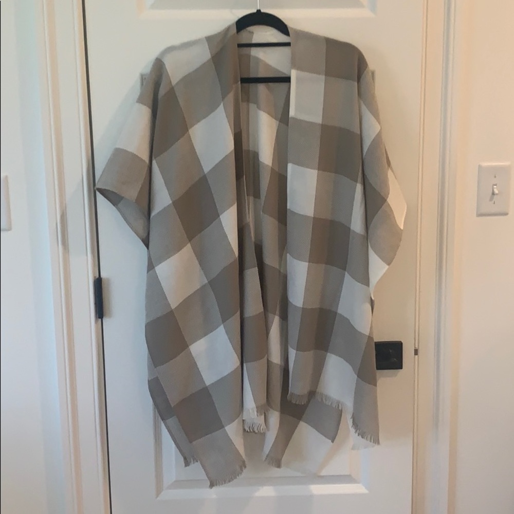 Taupe and Cream wrap